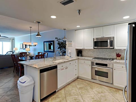 Condo, Multiple Beds, Balcony, Ocean View (#1406 - No Pets Allowed) | Private kitchen | Fridge, microwave, oven, stovetop