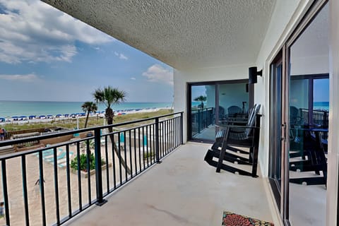 Condo, Multiple Beds, Balcony, Ocean View (#300 - No Pets Allowed) | Property grounds