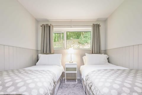 Robin's Nest, Callington - Host & Stay