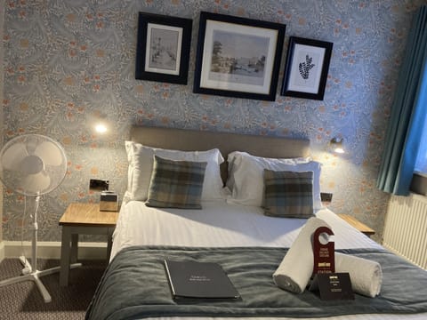 Double Room | Iron/ironing board, free WiFi