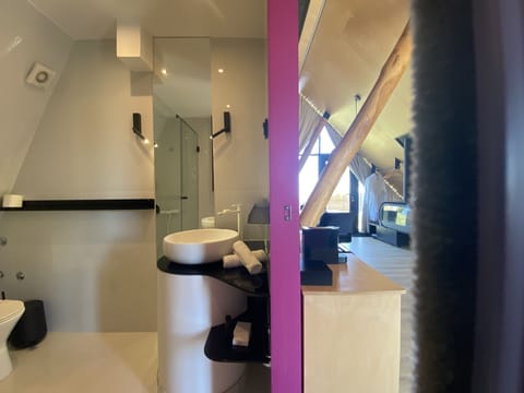 Luxury Studio Suite | Bathroom | Slippers