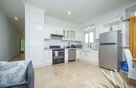 Kitchen/ Victorian U1 (2)