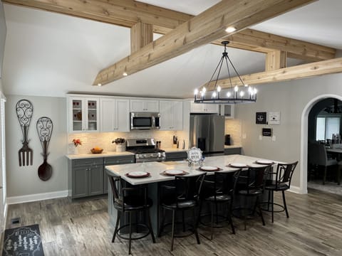 Kitchen-Extra Large Island