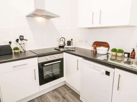 Fridge, dishwasher, electric kettle, toaster