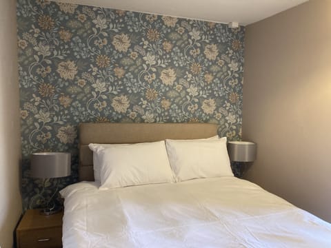 Double Room | Iron/ironing board, free WiFi