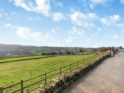 Surrounding area | Kinder - Higher Capstone Farm Cottages, Mellor, near Marple