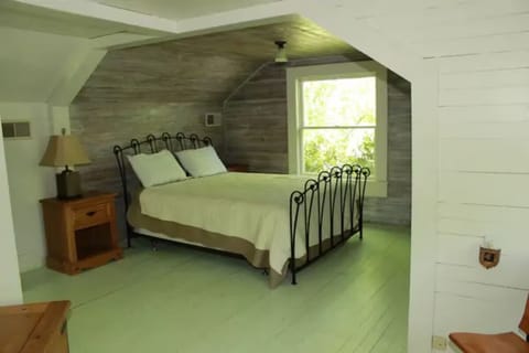 c1dc8961-fcc7-45b9-a0b5-479b7d9c8960