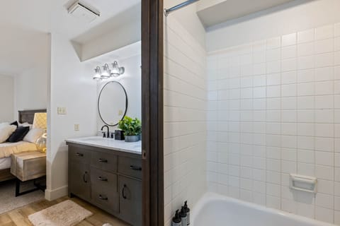 Condo, 2 Bedrooms | Bathroom