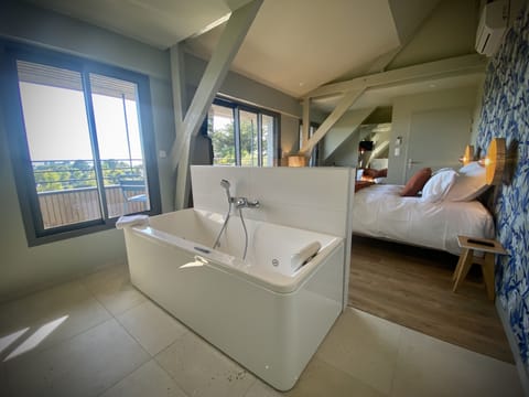 Panoramic Suite, Ensuite, Sea View (5 - Suite l'île d'Arz) | Bathroom