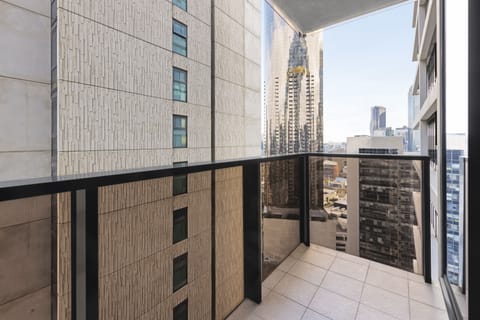 1 Bedroom Executive Apartment | Balcony