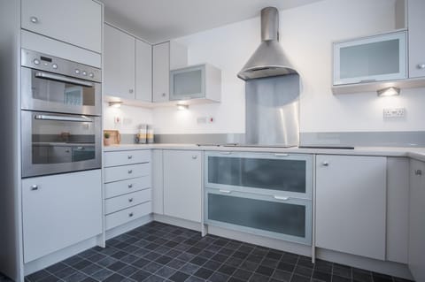 Maritime Quarter - 2 Bedroom Apartment - SA1 Beach Front (Fisherman's Way) (1814)