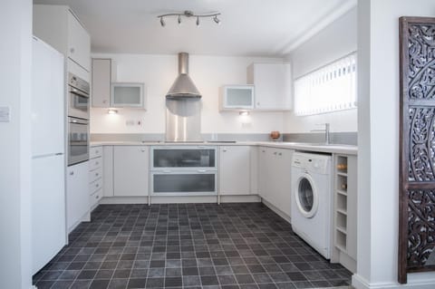 Maritime Quarter - 2 Bedroom Apartment - SA1 Beach Front (Fisherman's Way) (1804)