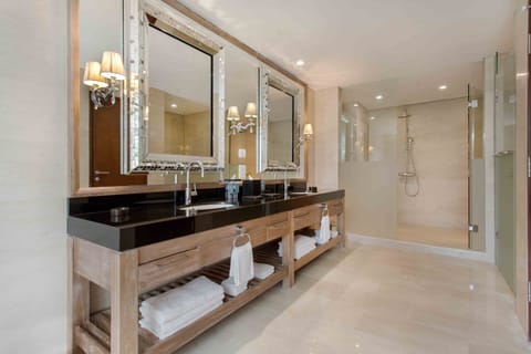 Presidential Suite, 1 King Bed | Bathroom shower