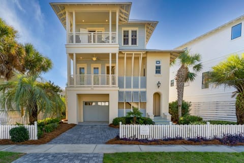 Exclusive Neighborhood ~ Destin Pointe ~ Charming & Luxurious 3 Story ~ 4 Bedroom Single Family Residence with Private Pool Overlooking Lake!