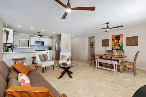 Living area with cozy lounge areas