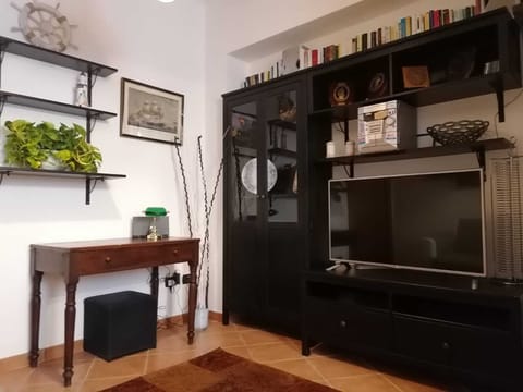 Apartment, 1 Bedroom, City View | Lounge