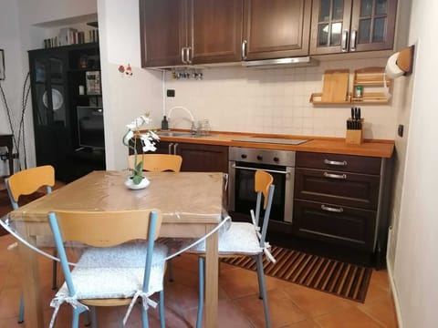 Apartment, 1 Bedroom, City View | Interior