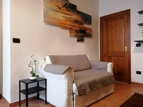 Apartment, 1 Bedroom, City View | Lounge