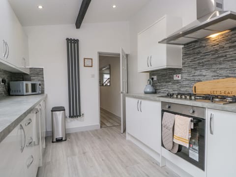 Fridge, dishwasher, electric kettle, toaster