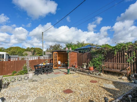 Garden and grounds | Maldwyn, Tywn