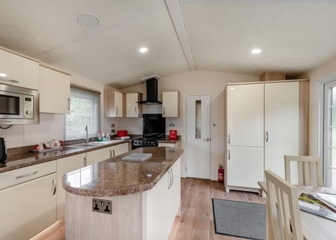 Avantgarde - Riverview Holiday Park, Newcastleton,