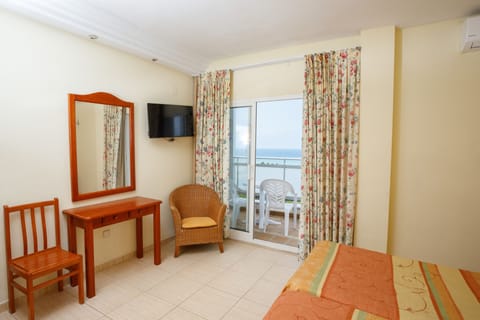 Double Room, Terrace, Sea View | In-room safe, blackout drapes, free WiFi, bed sheets