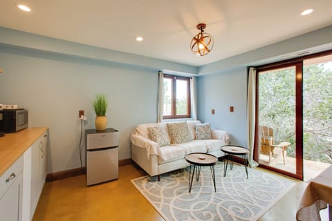 Living Room | Queen Sleeper Sofa