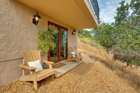 Belmont Vacation Rental | 1BR | 1BA | Step-Free Access | 500 Sq Ft