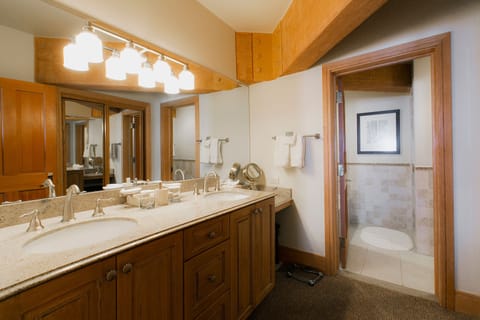 Townhome, 4 Bedrooms | Bathroom