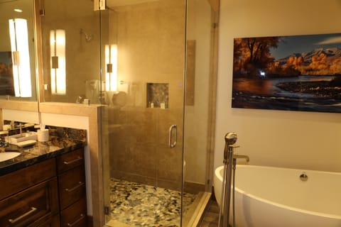 Suite, 2 Bedrooms | Bathroom