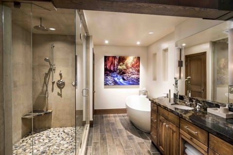 Suite, 2 Bedrooms | Bathroom