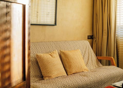 Suite | In-room safe, individually furnished, desk, soundproofing