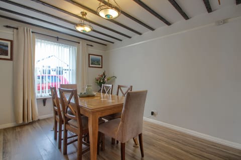 You will find a lovely spacious dining area with lots of space for everyone to enjoy dinner