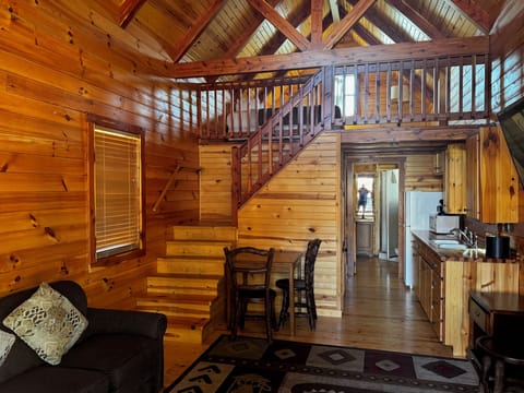 Family Cabin | Individually decorated, individually furnished, soundproofing