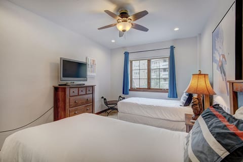 Ceiling Fan, Bed, Furniture, Screen, Indoors