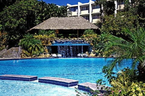 Outdoor pool, pool umbrellas