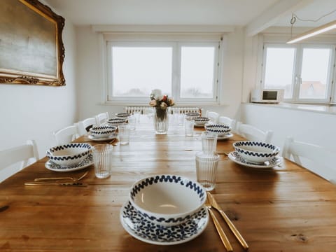 Water, Sky, Cloud, Water Resources, Mountain, Azure, Blue, Coastal And Oceanic Landforms, Tower