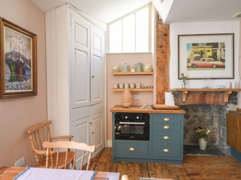 3 bedrooms, individually decorated, individually furnished, free WiFi