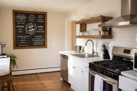 The full kitchen has everything you need to prepare a meal. If you don't feel like cooking on vacation, no worries! Downtown Clarkston is just a short walk away and we have many amazing restaurants to visit during your stay.