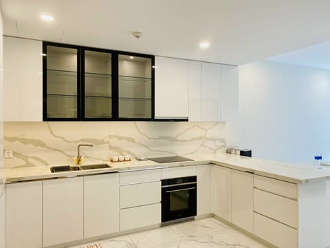 Luxury Apartment | Private kitchen | Fridge, microwave, rice cooker