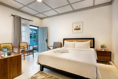 Executive Double Room | Frette Italian sheets, premium bedding, Select Comfort beds