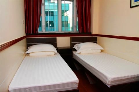 Twin Room | Free WiFi, bed sheets