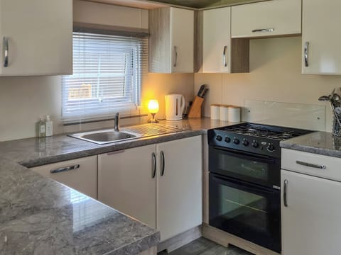 Kitchen area | Castle Campbell View, Dollar