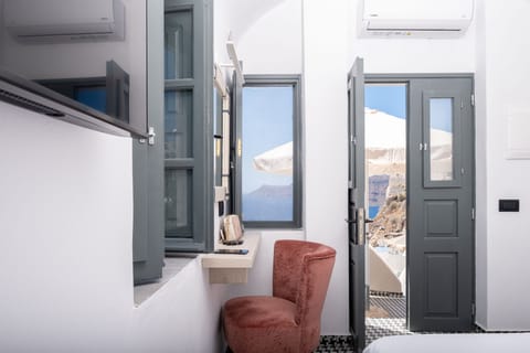 Amaya Glamour Villa with Caldera View & Indoor Hot tub | In-room safe, individually decorated, individually furnished