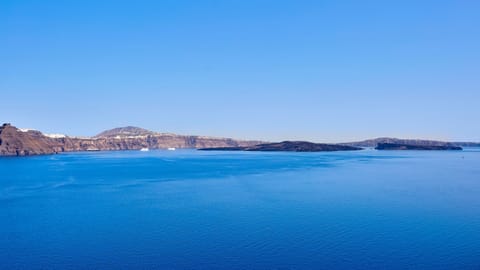 Amaya Sensational Villa Caldera View - Outdoor Hot Tub | View from room