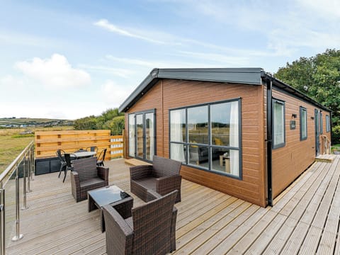 Exterior | Cledan, Aberaeron