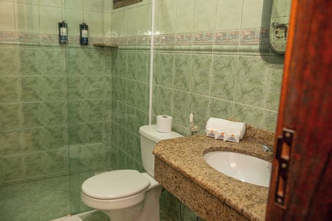 Standard Double Room | Bathroom | Hair dryer, towels