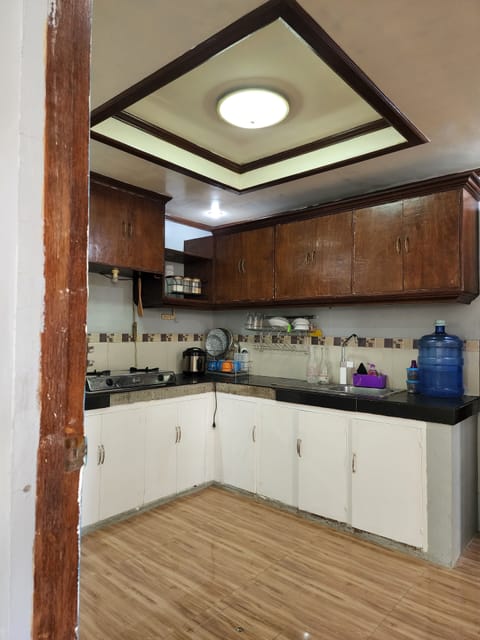 Family Townhome, Courtyard View | Private kitchen | Fridge, microwave, stovetop, toaster