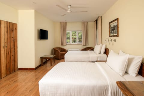 Standard Room, 2 Twin Beds | Premium bedding, in-room safe, individually decorated