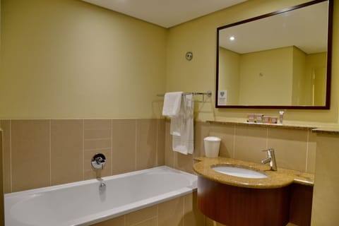 Separate tub and shower, hair dryer, towels